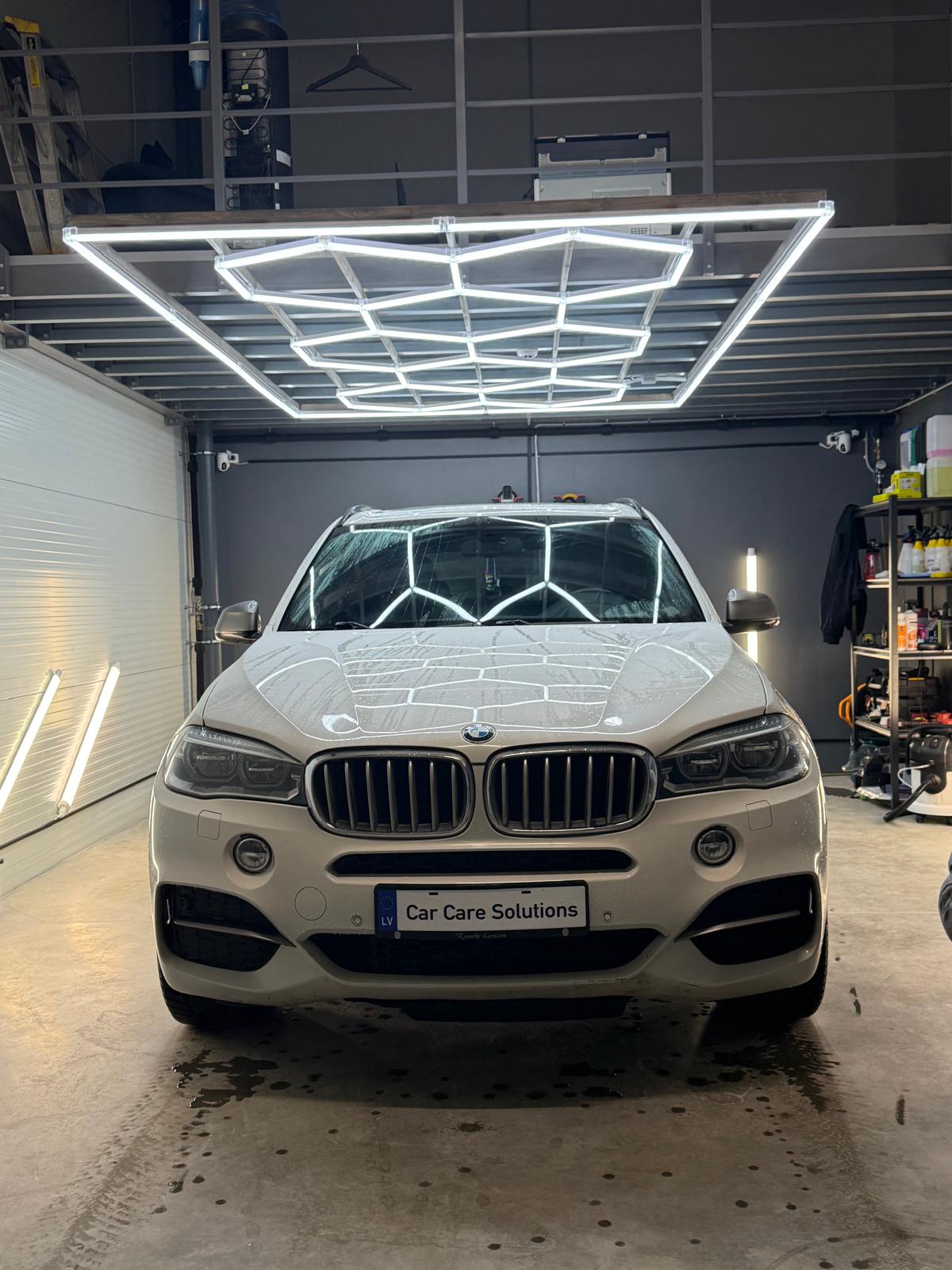BMW X5 M50D