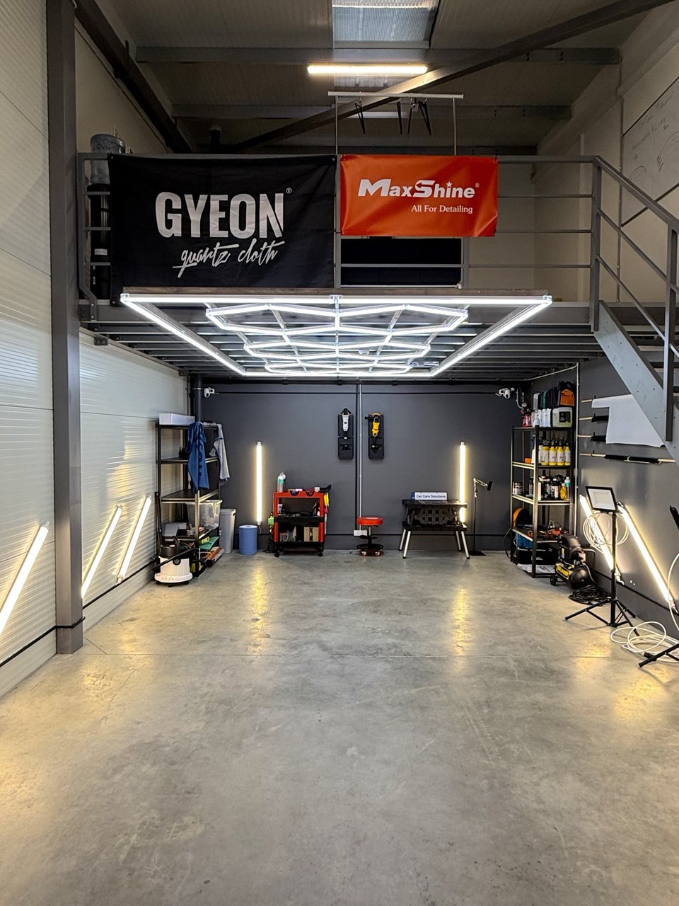 Auto Detailing Photo